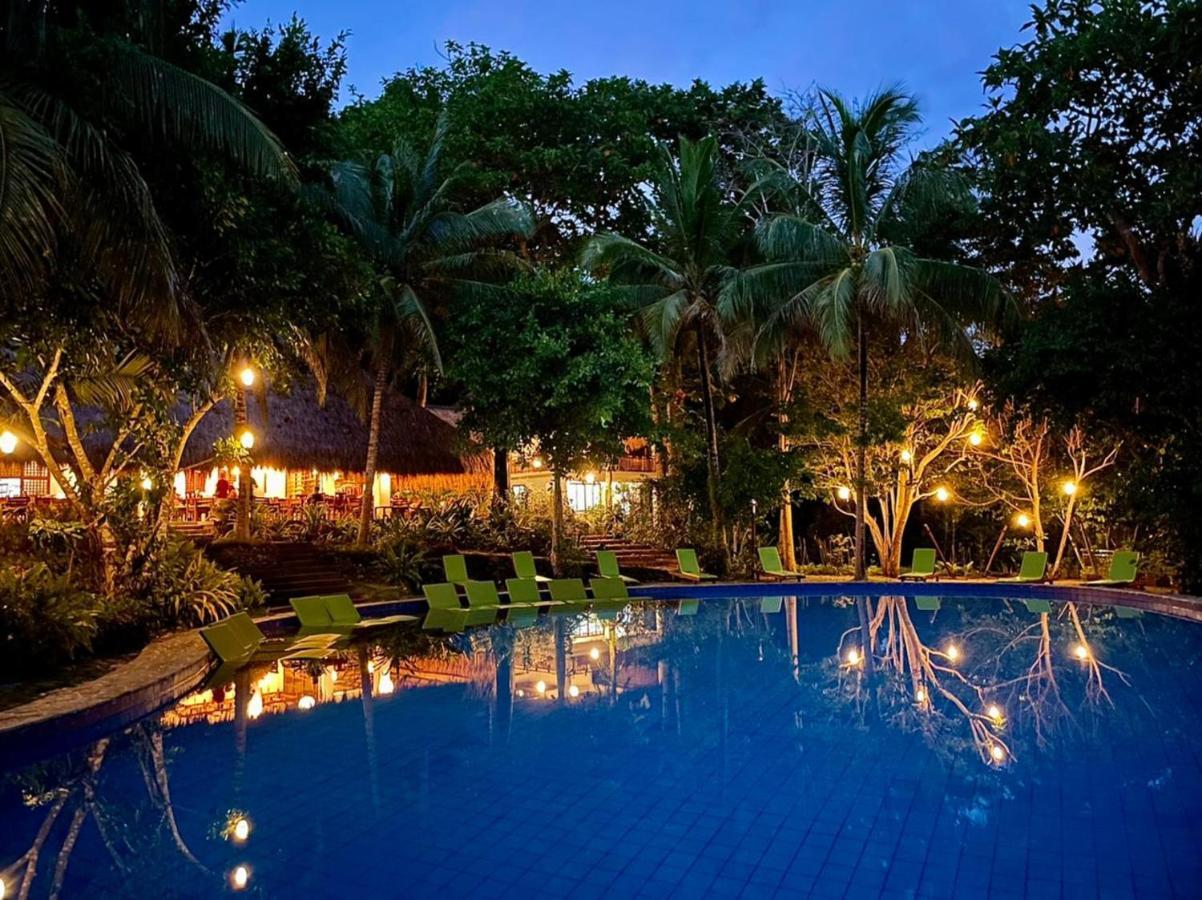 Amun Ini Beach Resort & Spa Anda  Exterior photo