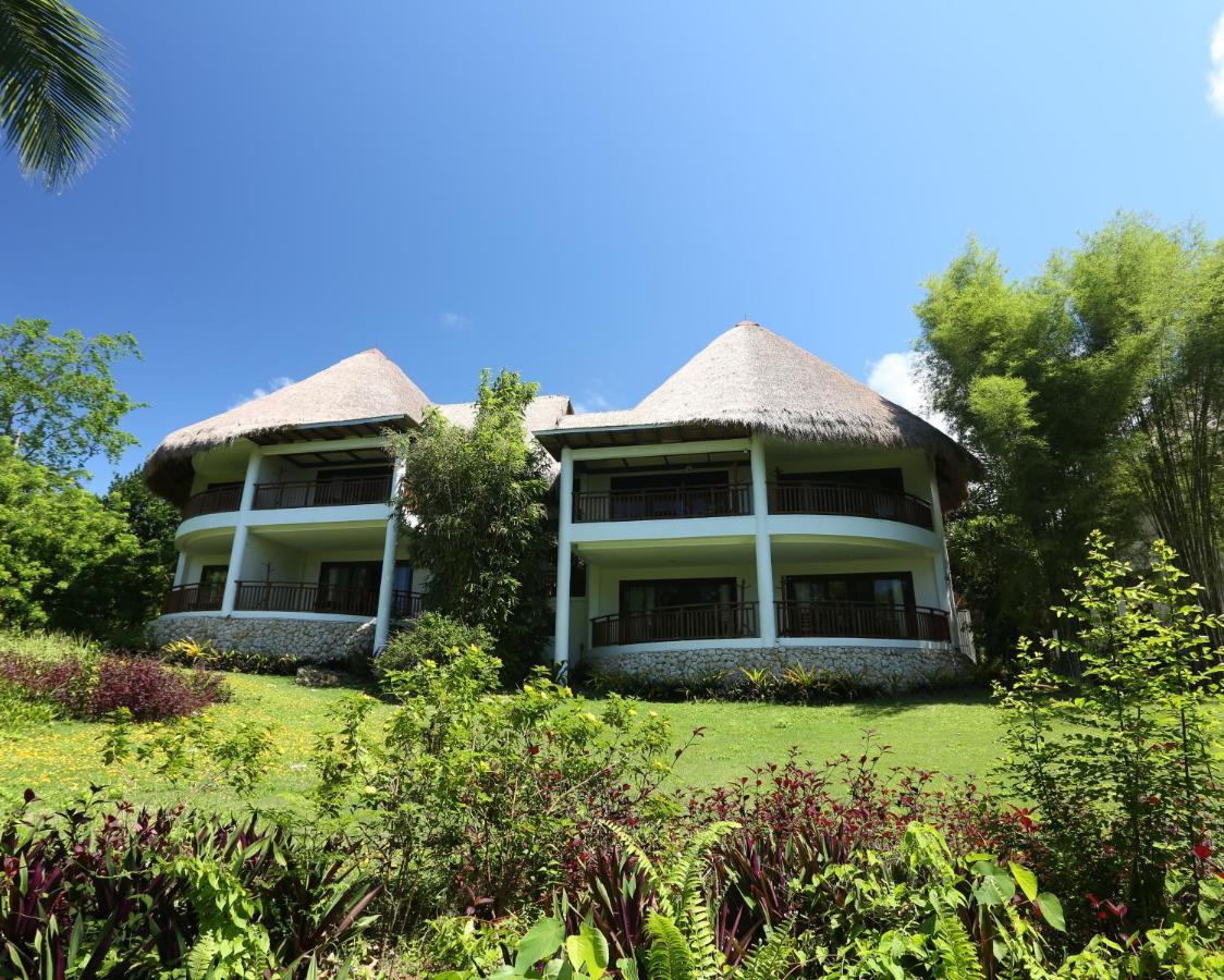 Amun Ini Beach Resort & Spa Anda  Exterior photo