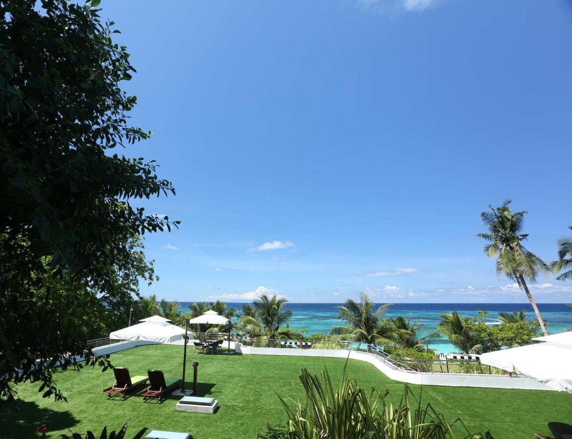 Amun Ini Beach Resort & Spa Anda  Exterior photo