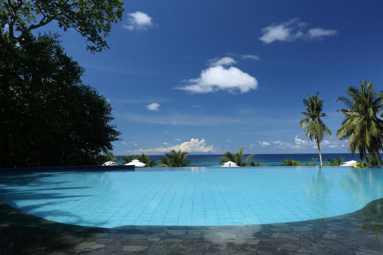 Amun Ini Beach Resort & Spa Anda  Exterior photo
