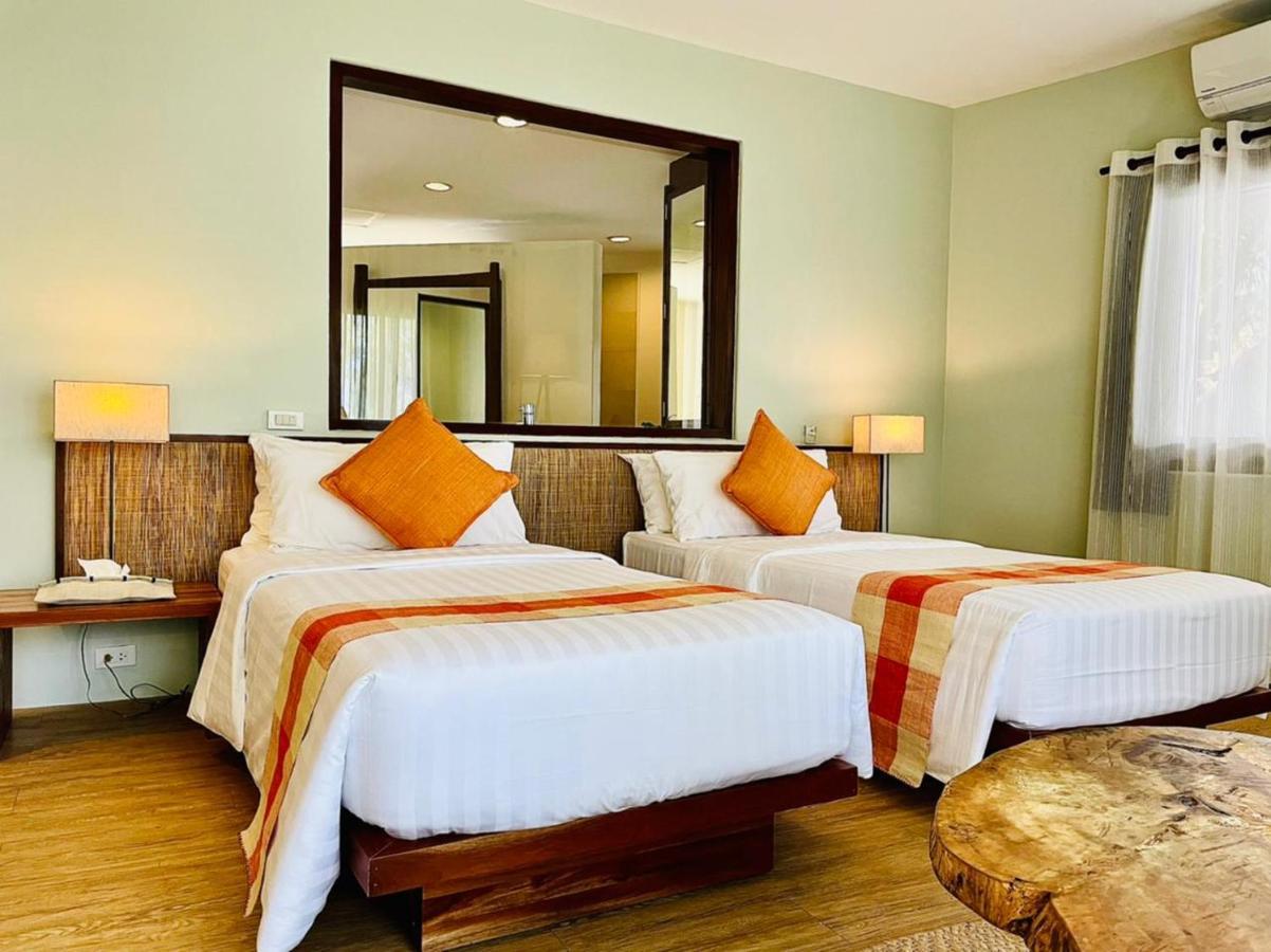 Amun Ini Beach Resort & Spa Anda  Exterior photo