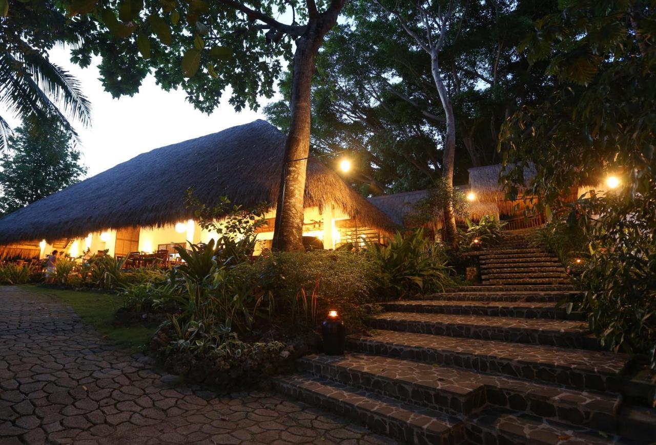 Amun Ini Beach Resort & Spa Anda  Exterior photo