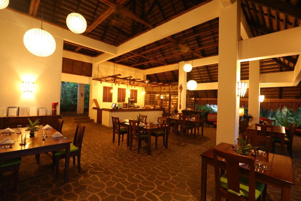 Amun Ini Beach Resort & Spa Anda  Exterior photo